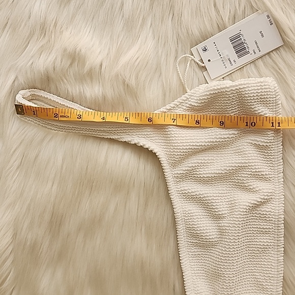 GOOD AMERICAN One Shoulder Always Fits Bikini Top in Ivory Size 00/0 (NWT) - Picture 10 of 13